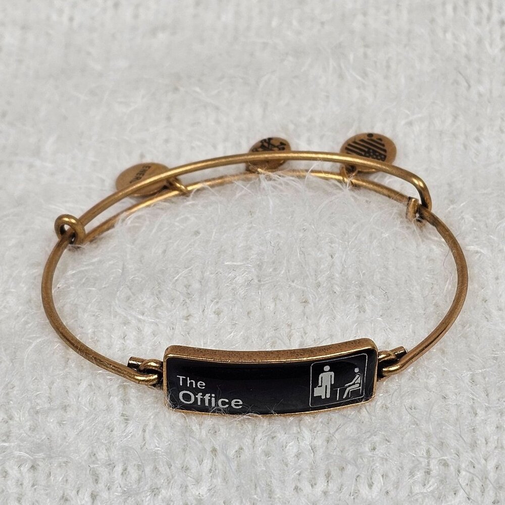 Bracelet The Office Alex & Ani Charms Gold Tone